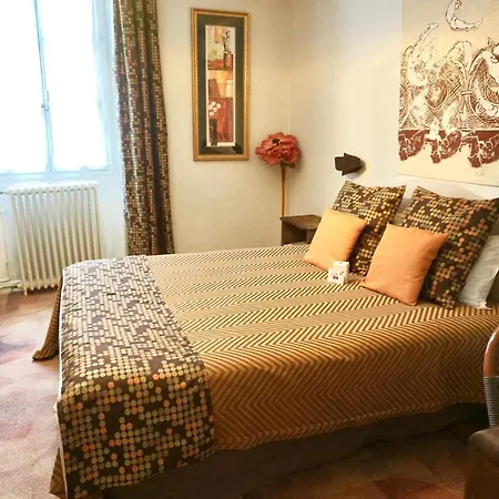 Maison Garnier De Charme Otel 3*