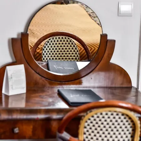 Maison Garnier De Charme Otel 3*
